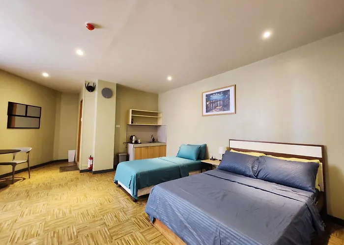 Freddo Apartelle Hotel