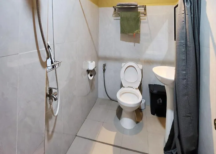 Freddo Apartelle Hotel
