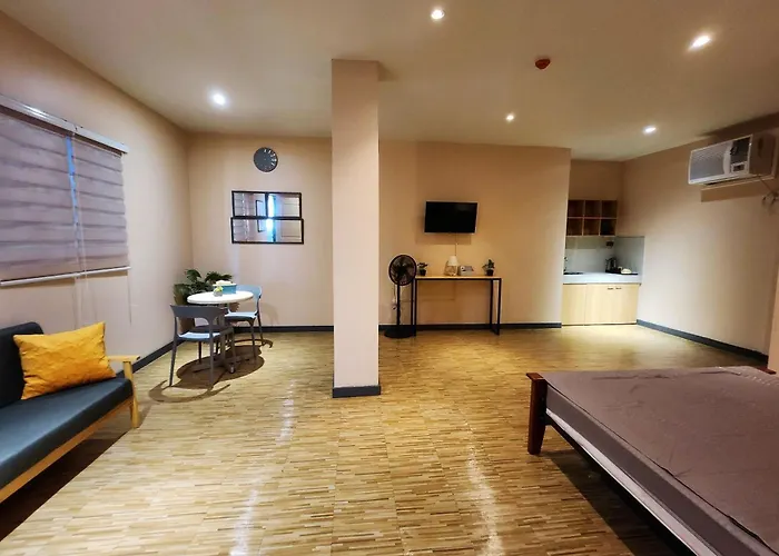 Hotel Freddo Apartelle 3*