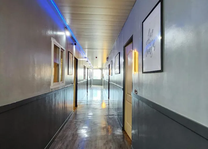 Hotel Freddo Apartelle 3*